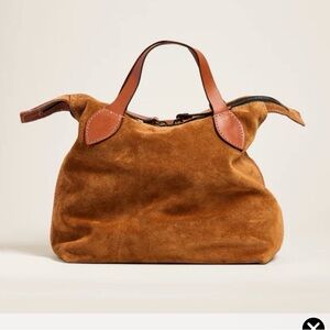 Gently used Parker Thatch Small Charlie - Suede Caramel